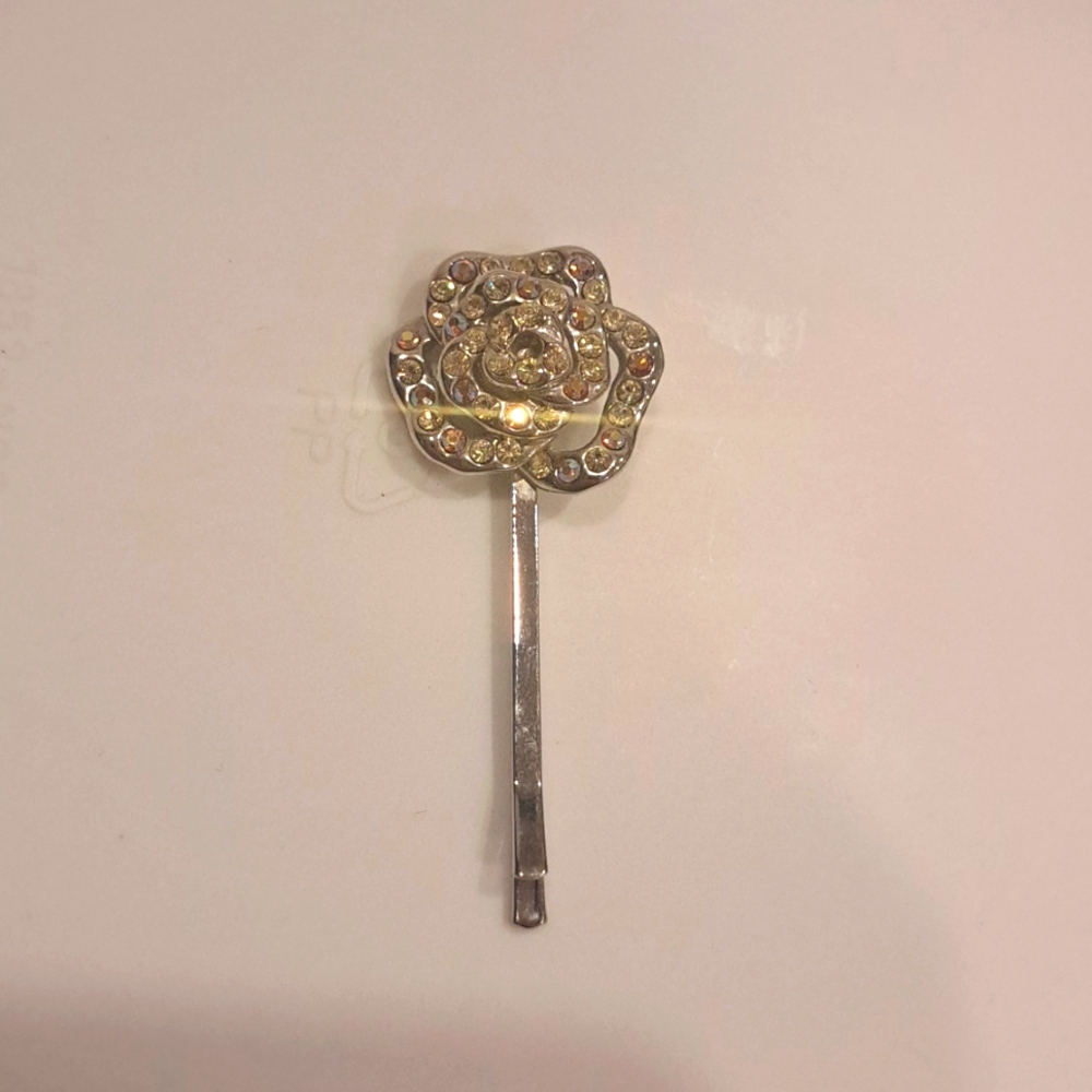 Hair pins